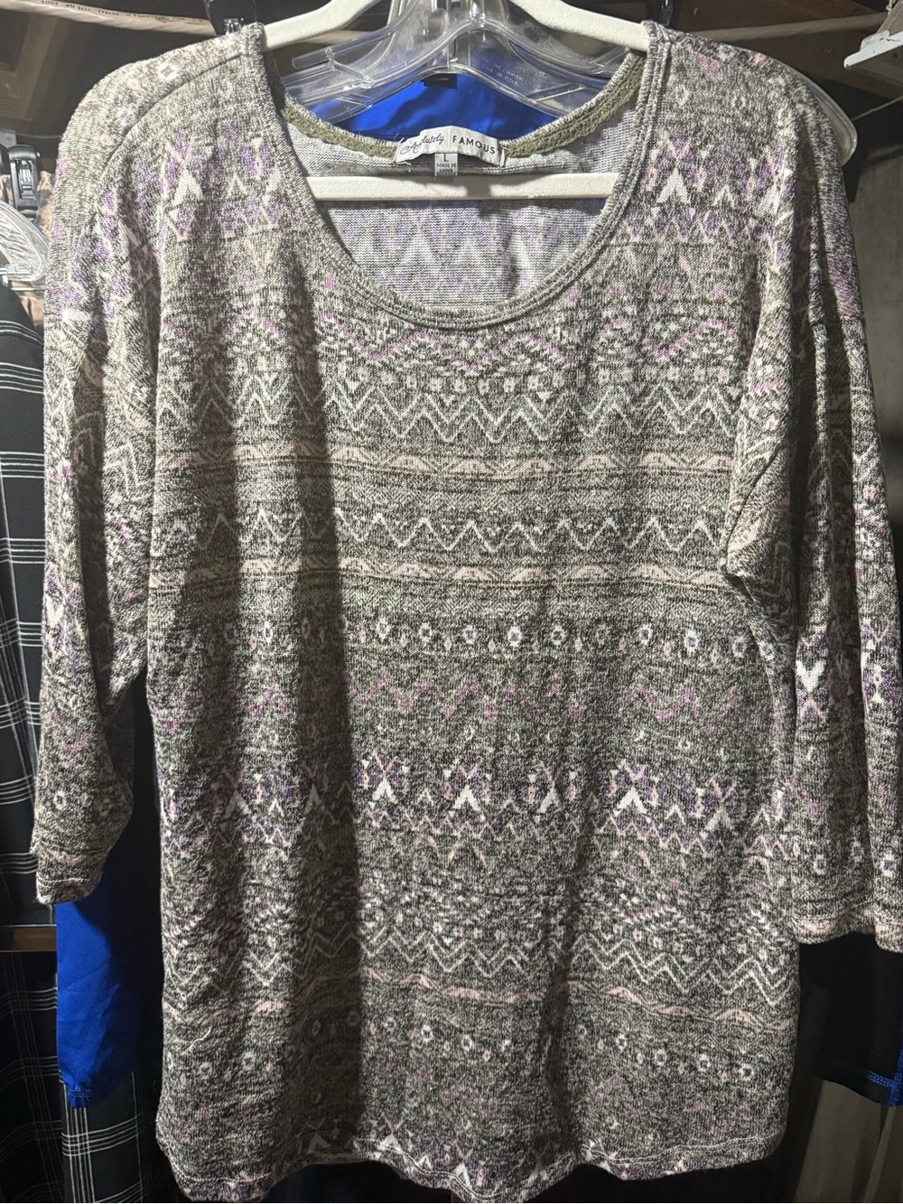 Absolutely Famous Scoop Neck Patterned Sweater in Gray with Pink Accents